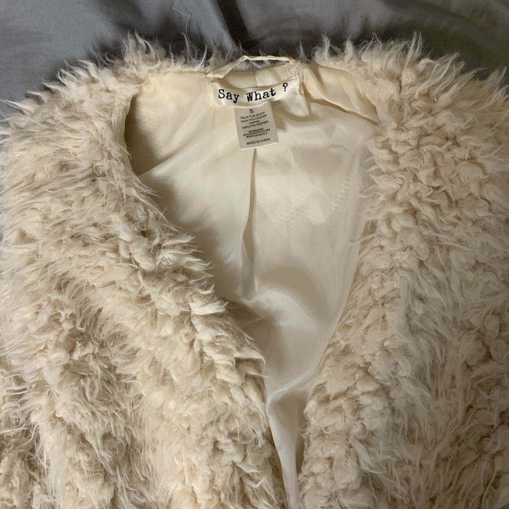 Best - Picture 2 of 3